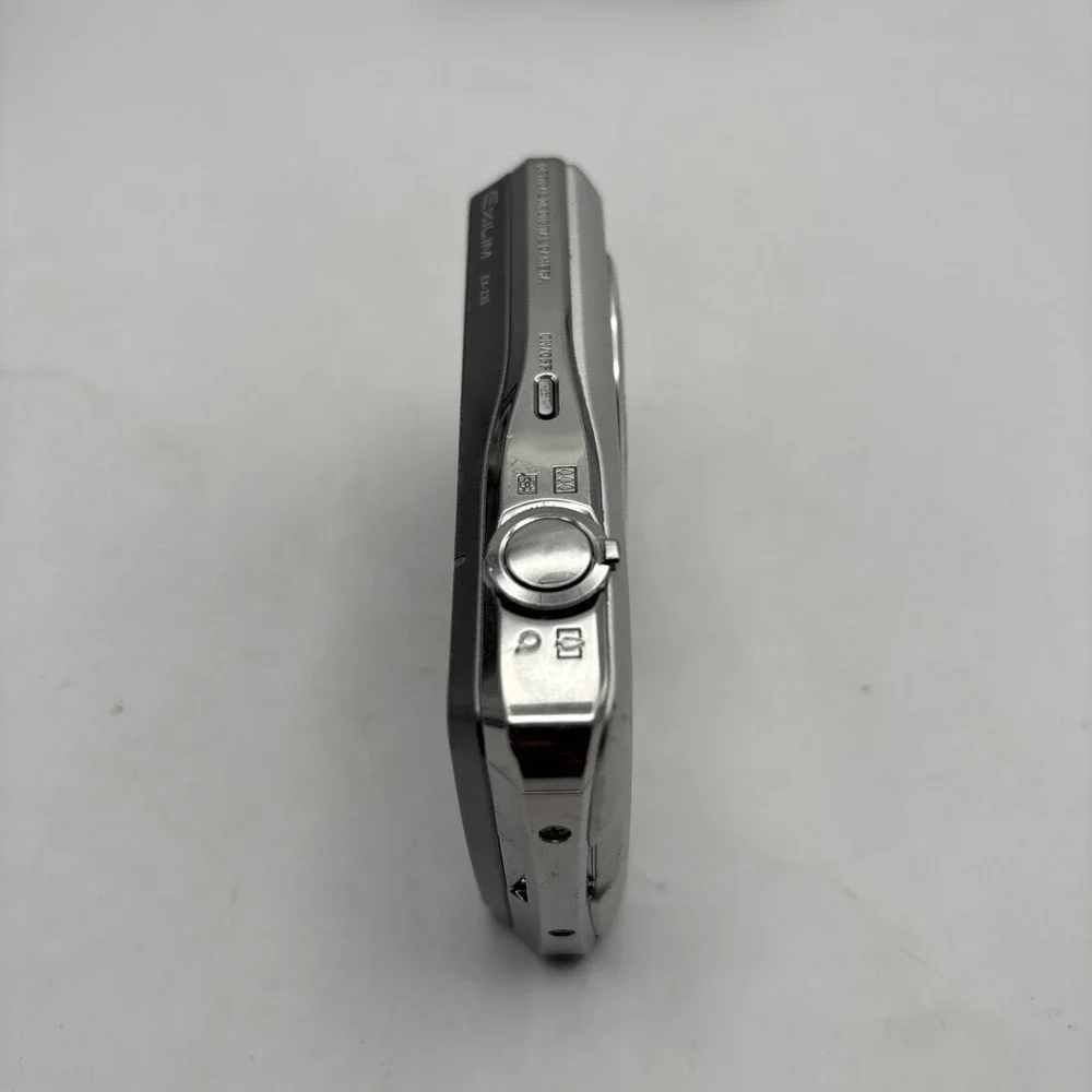 Casio EXILIM ZOOM EX-Z35‎ 12.1MP Digital Camera - Silver 3x Optical 2.6
